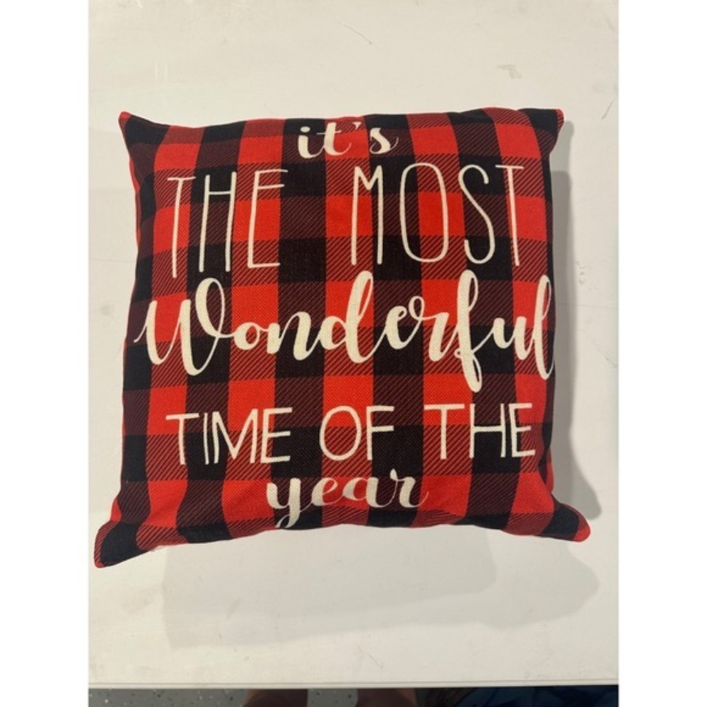 Christmas/Holiday Pillow Covers [set of 2] 18x18  EUC